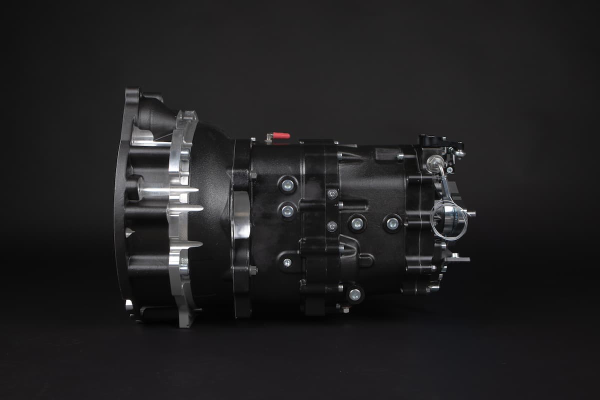 GearMotive NG-SEQ-5 sequential gearbox viewed from the side